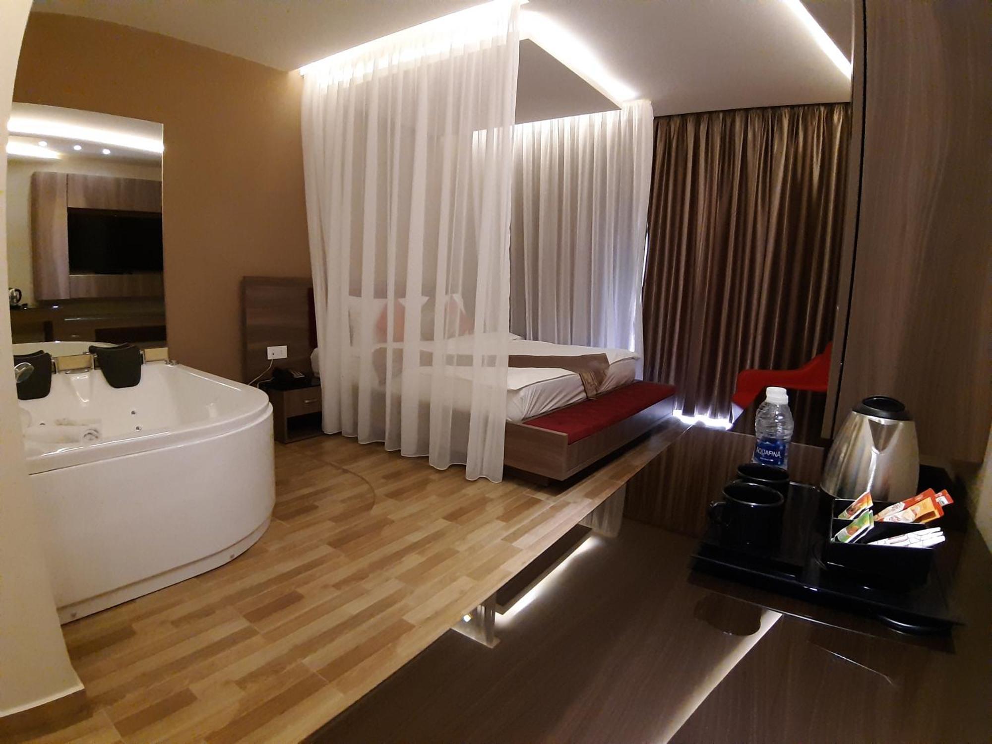 Jounieh Suites Boutique Hotel Luaran gambar